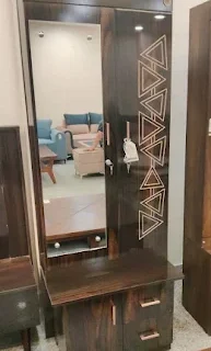 Dressing Table With Mirror